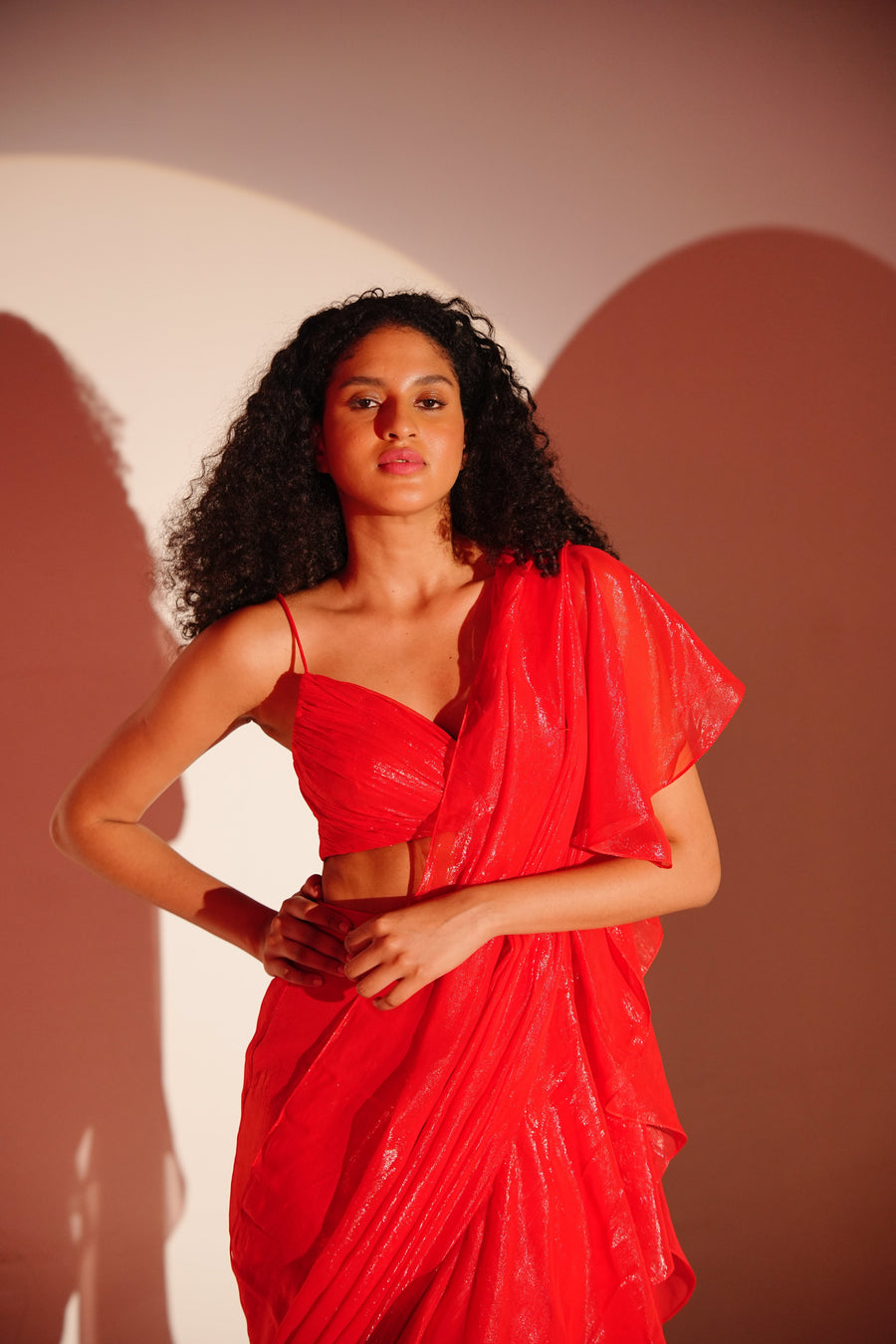 Morni In red